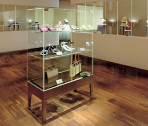 Wouldn’t it be great to have a coherent design solution for glass display cases?